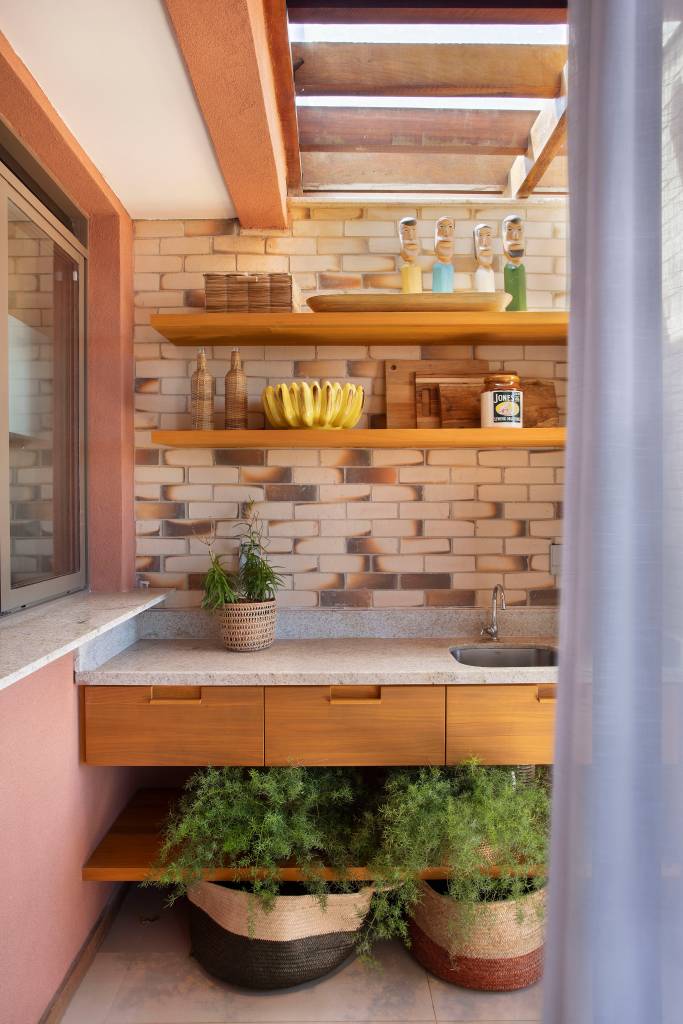 terracota-verde-azul-traduzem-a-paisagem-de-buzios-nesta-casa-de-praia-studio-duas-arquitetura-12-gourmet-tijolinho Terracota, verde, azul traduzem a paisagem de Búzios nesta casa de praia. Projeto de Studio Duas Arquitetura.